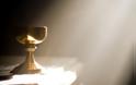 Τι πραγματικά συμβολίζει το Ιερό Δισκοπότηρο και τι είναι το Μυστήριο της Αιώνιας Ζωής;