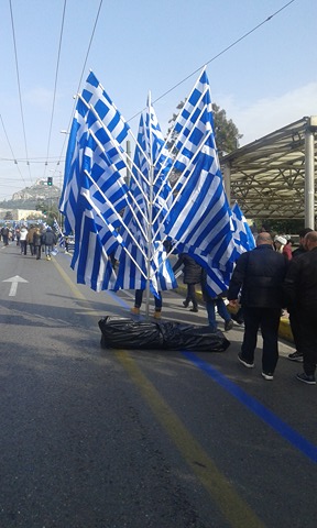 Το συλλαλητήριο για την ΜΑΚΕΔΟΝΙΑ στο Σύνταγμα μέσα από φωτογραφίες - Φωτογραφία 11