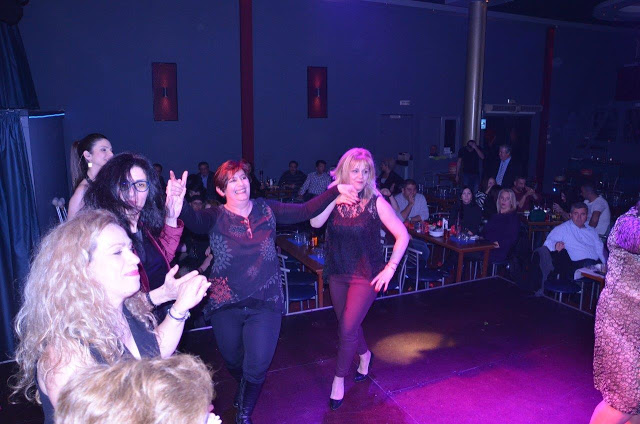 Πολύ όμορφη η Χοροεσπερίδα του συλλόγου ΠΡΟΔΡΟΜΙΤΩΝ Ξηρομέρου στα «Αγρίμια» (ΦΩΤΟ-ΒΙΝΤΕΟ) - Φωτογραφία 58