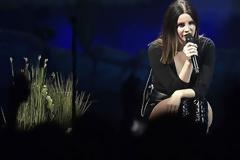 Άγνωστος επιχείρησε να απαγάγει την Lana Del Rey πριν από τη συναυλία  #survivorGR #edosurvivor  #edw