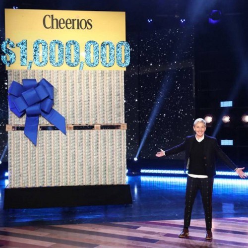 Η Ellen DeGeneres γιόρτασε τα 60α γενέθλιά της μοιράζοντας 1.000.000 δολάρια στο κοινό της! #SundayLive #survivorGR - Φωτογραφία 4