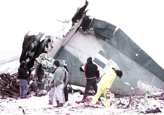 Σαν σήμερα το 1991 συντρίβεται στο Όρος Όθρυς το C-130 της Πολεμικής Αεροπορίας με 63 νεκρούς - Φωτογραφία 2
