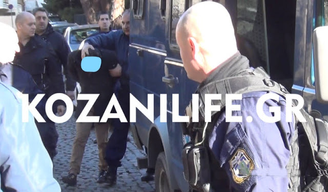 Κοζάνη: Αναβολή στη δίκη του Ειδικού Φρουρού - Αποδοκιμασίες από τους συγγενείς του νεκρού οδηγού ταξί (βίντεο) - Φωτογραφία 1