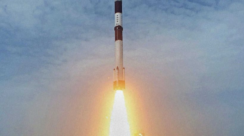 Η Ινδία έκανε δοκιμαστική εκτόξευση βαλλιστικού πυραύλου - Φωτογραφία 1