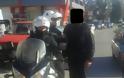 Λαμία: Νεαρός αθίγγανος δάγκωσε συνταξιούχο για να του κλέψει τα χρήματα – Επεισοδιακή σύλληψη του δράστη [Εικόνες]