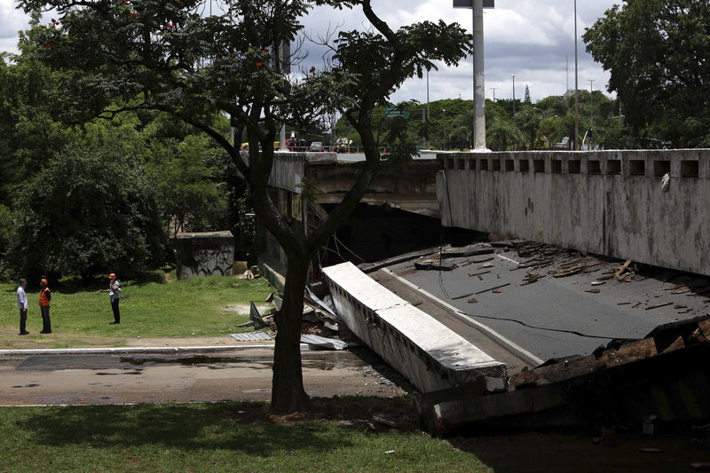 Βραζιλία: Μεγάλο τμήμα αυτοκινητοδρόμου κατέρρευσε στην Μπραζίλια - Φωτογραφία 2