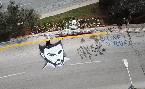 Παντελής Παντελίδης: Το graffiti με το πρόσωπό του στο σημείο που σκοτώθηκε - Φωτογραφία 1