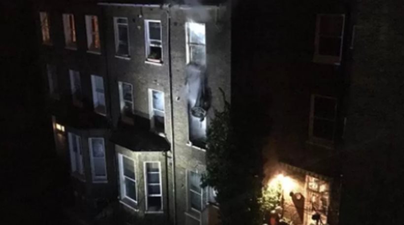 Λονδίνο: Φωτιά στην πλούσια γειτονιά των Robbie Williams, Simon Cowell - Ένας νεκρός - Φωτογραφία 1