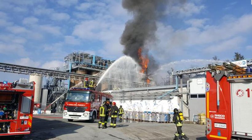 Ιταλία Κόμο: Εννέα τραυματίες από έκρηξη σε βιομηχανία επεξεργασίας απορριμάτων - Φωτογραφία 1