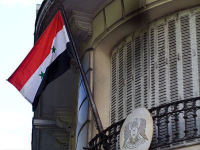 Απελαύνουν μαζικά τους Σύρους πρέσβεις - Φωτογραφία 1