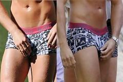 Ποιος διάσημος παίζει με τα @@ του??? (Photos)