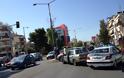 Σφοδρή σύγκρουση αυτοκινήτων στη Λ. Αμφιθέας