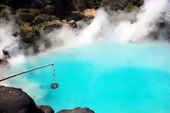 Λίμνη με καυτό νερό «βράζει» τέλεια τα αβγά!