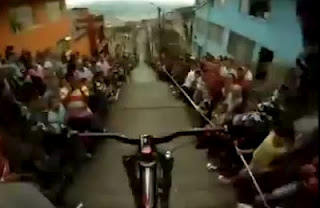Παρακολουθήστε extreme οδήγηση ποδηλάτου με τη κάμερα στο κεφάλι! [Video] - Φωτογραφία 1