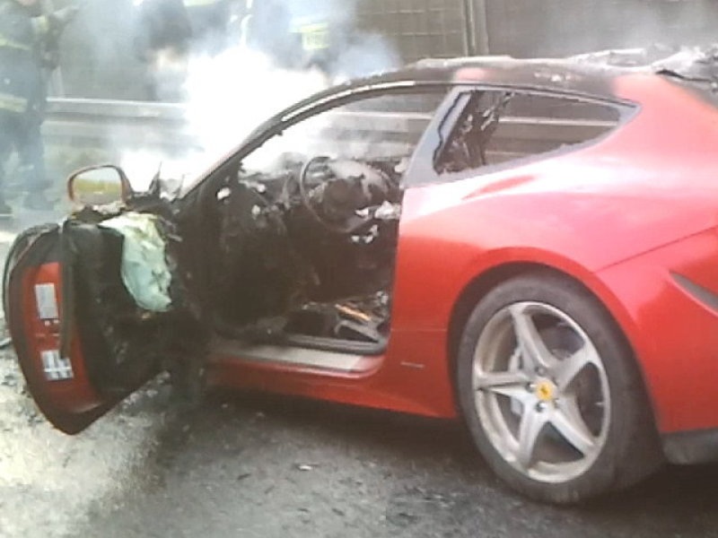 ΔΕΙΤΕ: Κάτι πολύ σοβαρό συμβαίνει στη Ferrari! - Φωτογραφία 1