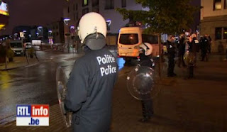 Έσπασαν αστυνομικό τμήμα οι μουσουλμάνοι στο Βέλγιο..Αιτία η σύλληψη γυναίκας που φορούσε μπούργκα...[Βίντεο] - Φωτογραφία 1