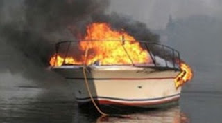 Συναγερμός από πυρκαγιά σε σκάφος - Φωτογραφία 1