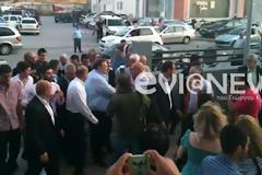 Τους κέρδισε η σιλουέτα του προέδρου [video]