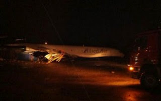 Γκάνα: Τουλάχιστον 12 νεκροί σε συντριβή αεροσκάφους - Φωτογραφία 1