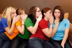 Γιατί οι άνθρωποι κουτσομπολεύουν; Παραδέξου πως είχες την απορία