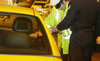 Δύο συλλήψεις για ληστεία σε βάρος οδηγού ταξί στη Θεσσαλονίκη - Φωτογραφία 1