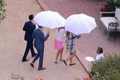 Εικόνες από το γάμο της Drew Barrymore με κουμπάρα την Cameron Diaz