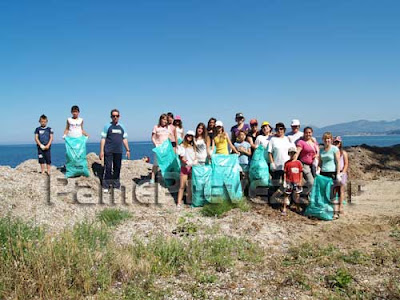 Πρέβεζα: Καθάρισαν την ακτή στο Μονολίθι - Φωτογραφία 2