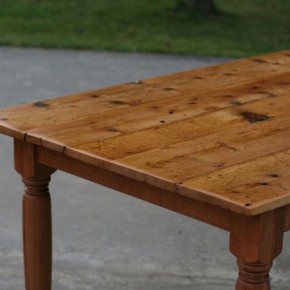 ΔΕΙΤΕ: Υπέροχα τραπέζια από ανακυκλωμένη ξυλεία - Φωτογραφία 13