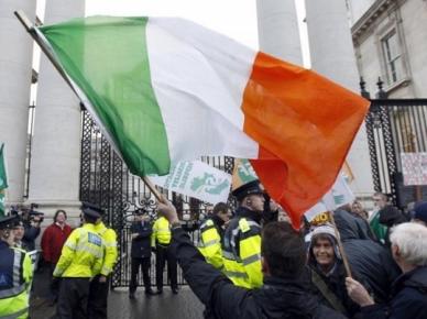 Χορό έστησαν οι Ιρλανδοί για να στηρίξουν την Ελλάδα - Φωτογραφία 1