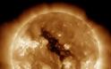 ΔΕΙΤΕ: Εικόνες από το σπάνιο αστρονομικό φαινόμενο της Αφροδίτης ανάμεσα στον Ήλιο και τη Γη! - Φωτογραφία 7