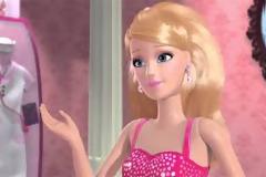 Δείτε την 26χρονη Ρωσίδα Barbie που έχουν φυλακισμένη οι ζάμπλουτοι γονείς της