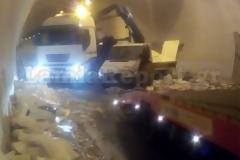 Στυλίδα: Γέμισε ψάρια η σήραγγα μετά από τροχαίο