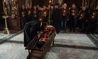10213 - Η Εξόδιος ακολουθία και η ταφή του Ιερομονάχου Κυρίλλου Χιλιανδαρινού (1935 - 6 Φεβρουαρίου 2018) - Φωτογραφία 1