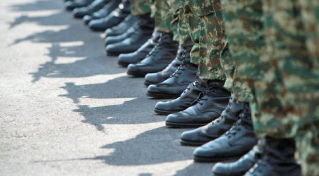 «Τα στελέχη του Ελληνικού Στρατού δεν προμηθεύονται με στολές παραλλαγής και άρβυλα».Απάντηση ΥΕΘΑ Πάνου Καμμένου σε ερώτηση Κοινοβουλευτικού Ελέγχου - Φωτογραφία 1
