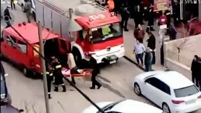 Αυτοκίνητο μπήκε μέσα σε σούπερ μάρκετ στην Χαλκιδική - Μια τραυματίας - Φωτογραφία 4