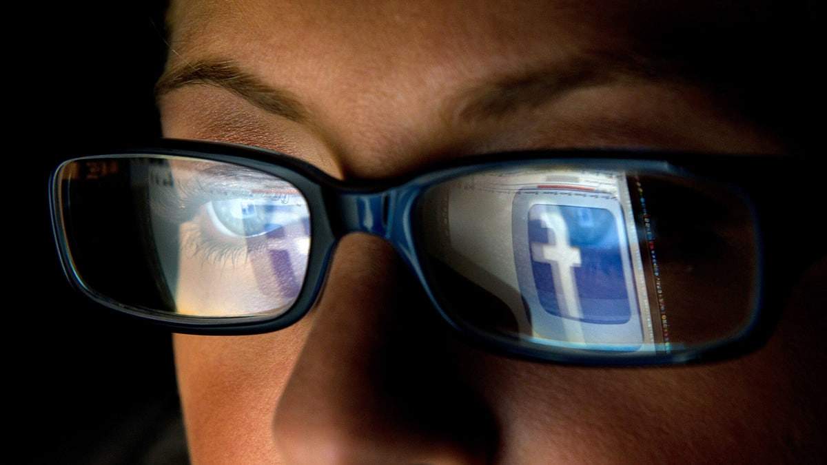 Όλα όσα βλέπουν οι «λογοκριτές» του Facebook: Μια μαρτυρία εκ των έσω - Φωτογραφία 1