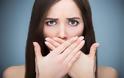 Κακοσμία στόματος: Αίτια και 5 μυστικά για να μην μυρίζει το στόμα σας