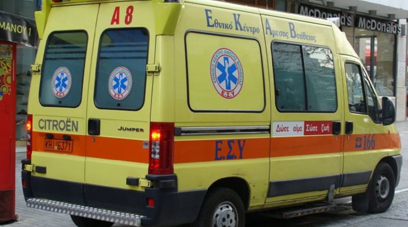 Θεσσαλονίκη: Αυτοκίνητο παρέσυρε πεζούς - Τρεις τραυματίες - Φωτογραφία 1