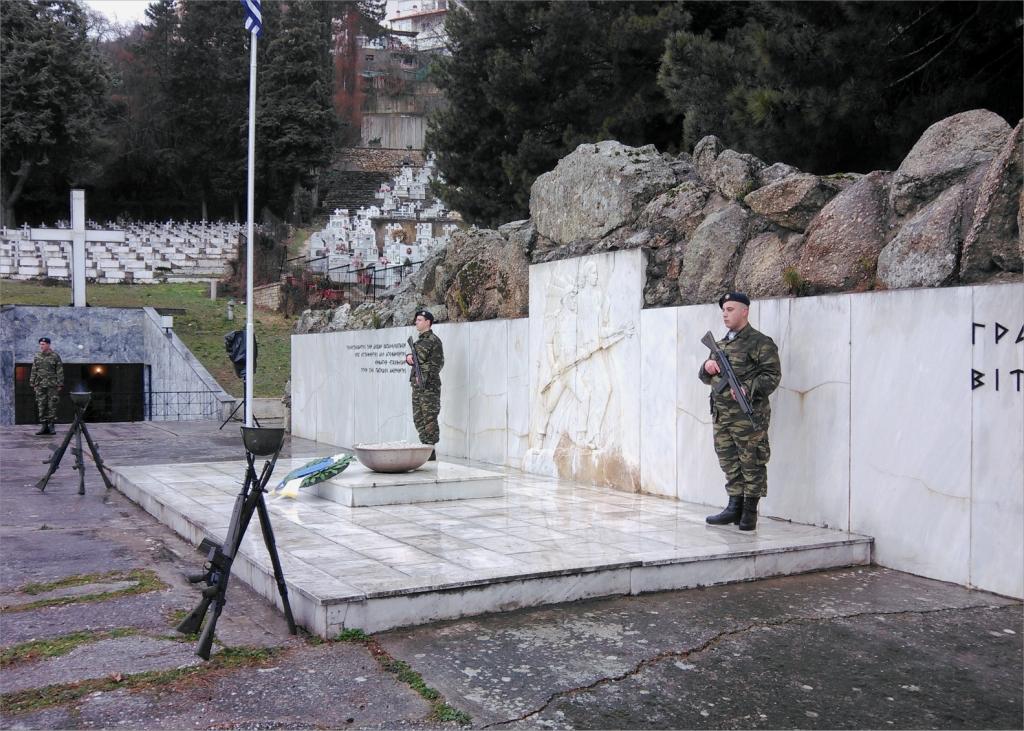 Ετήσιο μνημόσυνο στο Στρατιωτικό Νεκροταφείο Καστοριάς - Φωτογραφία 13
