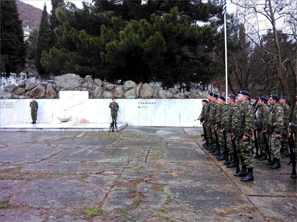 Ετήσιο μνημόσυνο στο Στρατιωτικό Νεκροταφείο Καστοριάς - Φωτογραφία 6