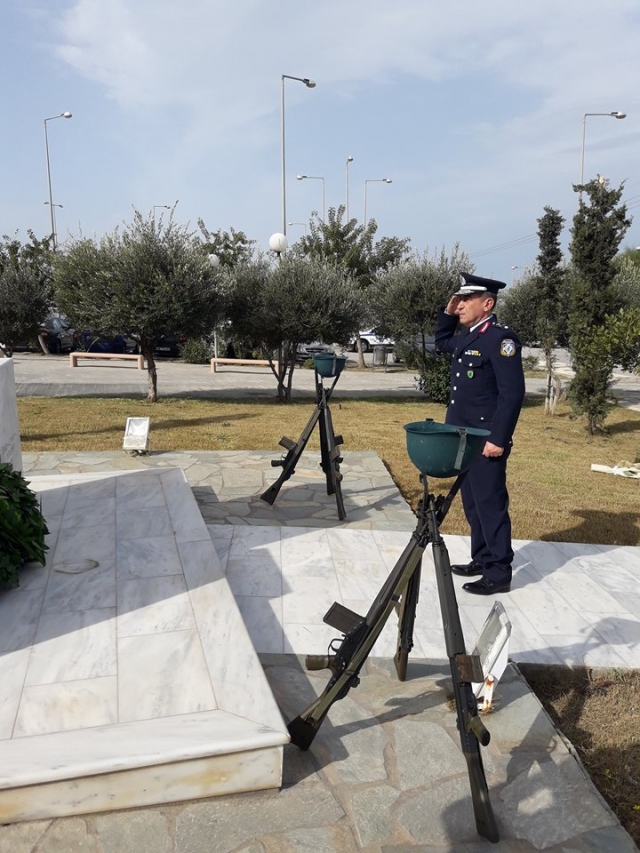 Τίμησαν τη μνήμη των νεκρών Αστυνομικών εν ώρα καθήκοντος στο Ηράκλειο - Φωτογραφία 3