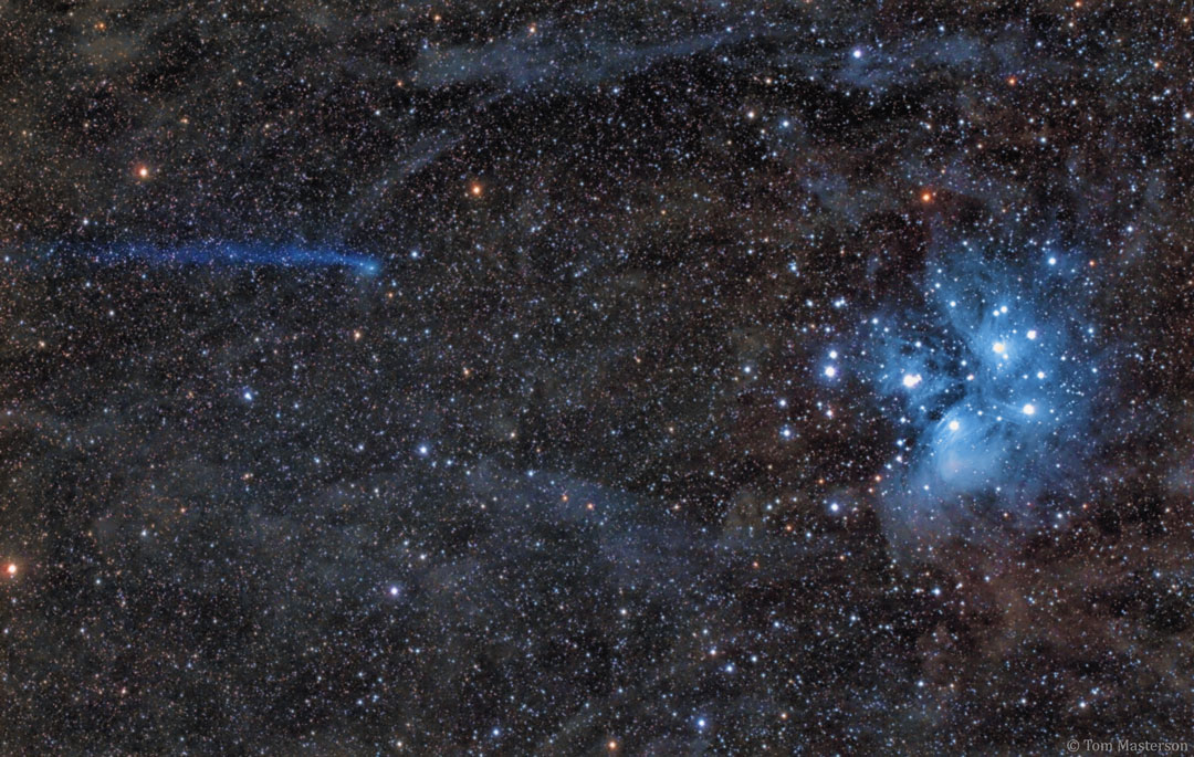 NASA: Ο Μπλέ Κομήτης που συναντά τα Μπλέ Αστέρια - Φωτογραφία 1