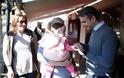 Εικόνες από την περιοδεία Μητσοτάκη στην Εύβοια: Χαιρέτησε από παιδιά μέχρι οδηγούς! (ΦΩΤΟ) - Φωτογραφία 3