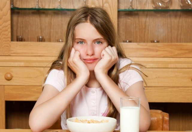 Εφηβεία και διατροφικές διαταραχές: Η ειδικός εξηγεί τους κινδύνους - Φωτογραφία 1