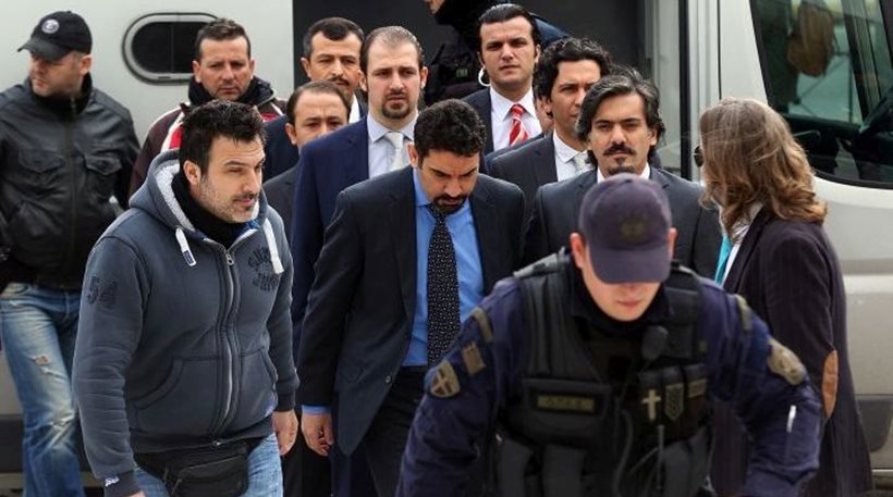 Ελεύθεροι οι «8» Τούρκοι αξιωματικοί ως προς το 3ο αίτημα των τουρκικών δικαστικών αρχών - Φωτογραφία 1