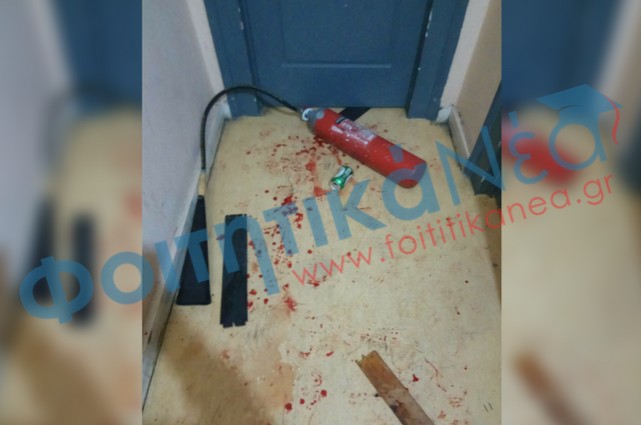 Καταγγελία φοιτητή για τον τρόμο που βίωσαν στο ΕΚΠΑ με αποτέλεσμα τέσσερις φοιτητές να βρεθούν στο νοσοκομείο - Φωτογραφία 1
