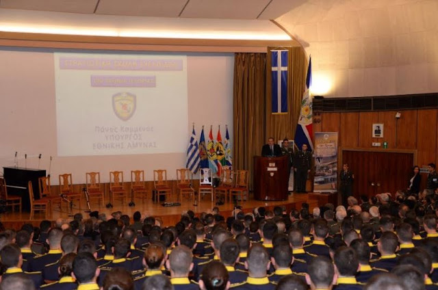 Η πολιτική και στρατιωτική ηγεσία του ΥΠΕΘΑ στην εκδήλωση για τα 190 χρόνια λειτουργίας της Στρατιωτικής Σχολής Ευελπίδων - Φωτογραφία 5