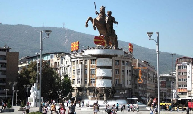 Αλβανοί Σκοπίων: Όχι στην πρόταση Κοτζιά για Gorna Makedonija χωρίς μετάφραση - Φωτογραφία 1