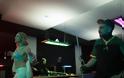 H εκρηκτική τραγουδίστρια των Roodeo και το νέο τους τραγούδι: Στα backstage του βιντεοκλίπ τους [photos] - Φωτογραφία 16