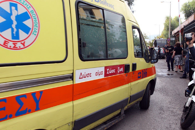 Μηχανάκι παρέσυρε και σκότωσε 44χρονη έξω από σινεμά στην Αθήνα - Φωτογραφία 1